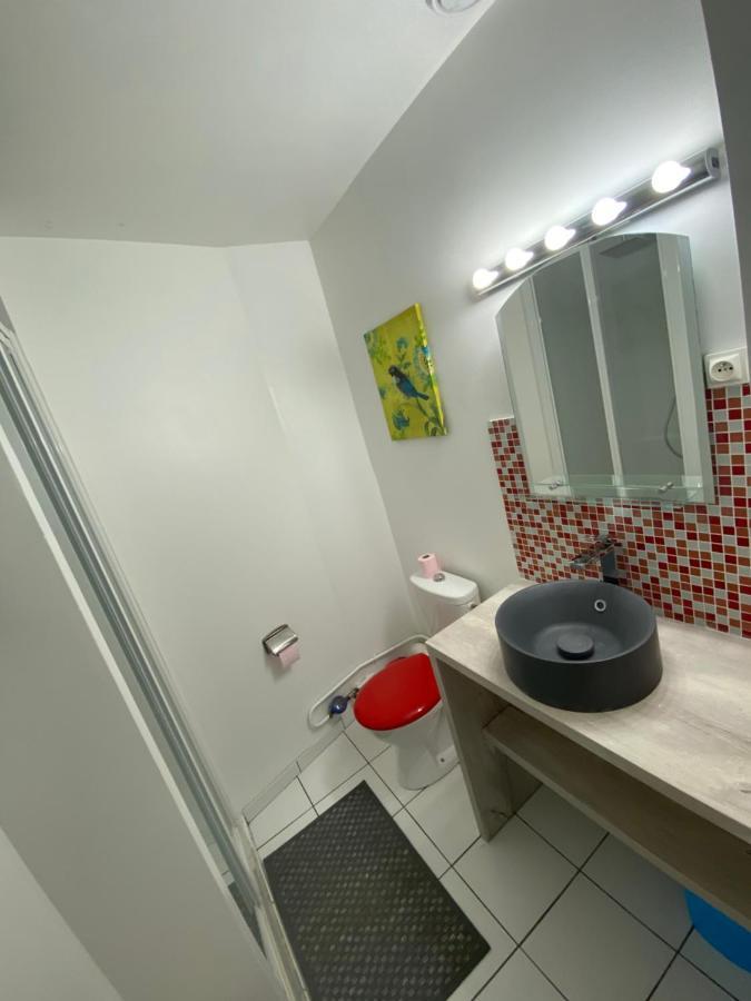 Beau Studio Centre Ville Et Proche Gare Бурж Екстериор снимка